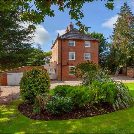 Large Three Storey Georgian House And Gardens Villa Wrentham Exteriör bild